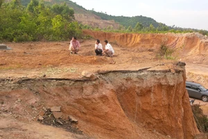 Vụ xúc 400 ngôi mộ: Quân khu 5 và TP Đà Nẵng vào cuộc xử lý 