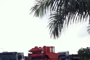 Phát hiện ba lái xe điều khiển đoàn xe “khủng” không có bằng lái