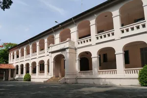 Petrus Ký - Lê Hồng Phong: Ngôi trường chuyên hàng đầu miền Nam