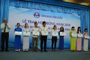 Đại học Văn Hiến, xét tuyển đầu vào ĐH 15 điểm, CĐ 12 điểm
