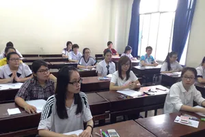 Đại học Kinh tế TP.HCM điểm sàn xét tuyển là 18