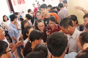ĐẠI HỌC chứ không phải HỌC ĐẠI 