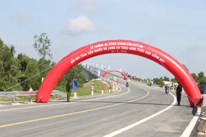 Thông xe cầu Mỹ Lợi: Rút ngắn 75km từ Tiền Giang đến TP.HCM