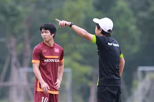 Đội tuyển U-23: Hồng Duy trở lại, Huy Toàn chia tay