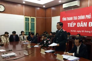 Tranh luận 'nảy lửa' giữa người dân và phó chủ tịch Hà Nội