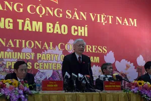 'Đứng đầu mà độc đoán, chuyên quyền thì làm sao dân chủ'