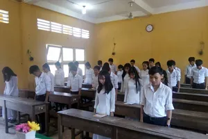 Xúc động: Lớp học ở đảo Phú Quốc tưởng niệm ngày 17-2 