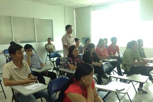 Cả trăm nhân viên tá hỏa vì bị nợ lương