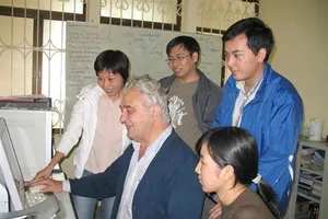 'ĐH Việt đang dạy nhiều kiến thức cách đây 60 năm'