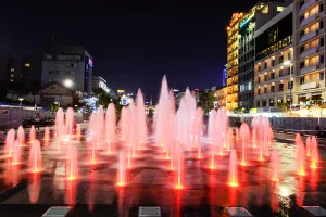 TP.HCM duy tu, bảo dưỡng định kỳ phố đi bộ Nguyễn Huệ 