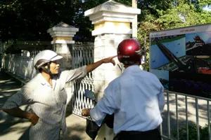 Lấy ý kiến người dân về dự án cầu vượt sông Hương