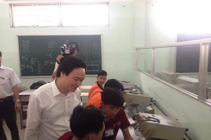 Sáp nhập, giải tán những trường hoạt động không hiệu quả