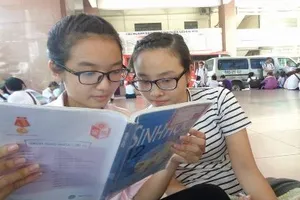 Thí sinh thoải mái thi môn cuối cùng 