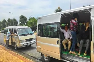 Lãnh đạo Hậu Giang bỏ bữa trưa để tiếp dân 