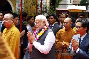 Thủ tướng Ấn mời tăng ni Việt thiền dưới cây bồ đề