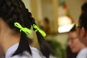 'Xin hãy cho chúng con được sống, con ghét đi học'