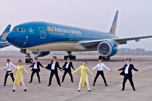 Phát sốt với 'Bay lên Việt Nam' của Vietnam Airlines