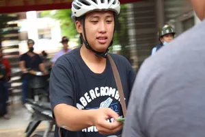 Gặp chàng lính cứu hỏa Trang Thanh Nam tại điểm thi 