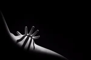 Lần đầu tiên Việt Nam có triển lãm ảnh khỏa thân 