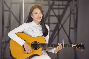 Thùy Tiên gây xúc động với clip tự giới thiệu ở HH Quốc tế