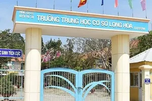 Vụ nữ sinh bị đánh: Đề nghị kỷ luật thầy giáo, hiệu trưởng