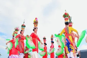Tưng bừng lễ hội Katê 2019