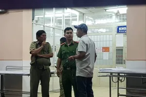 Khoa cấp cứu bệnh viên Trưng Vương đang được phong tỏa. Ảnh: TD