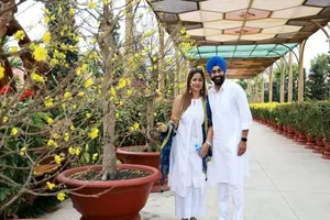 Người dân Nha Trang háo hức ngày mở cửa vườn mai xuân