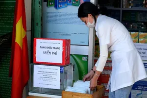 1 nhà thuốc ở Nha Trang cấp miễn phí 7.000 khẩu trang