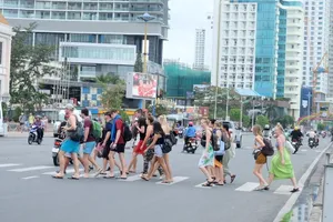 Cặp vợ chồng người Nga bị sốt có kết quả âm tính với COVID-19