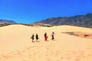 Mùa hè khám phá “tiểu sa mạc” Mũi Dinh