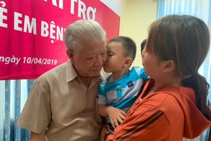 Phẫu thuật tim miễn phí cho 300 trẻ