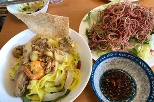 Mì Quảng ở xứ người, nguyên liệu đủ nơi trên thế giới! 