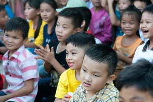 Quỹ từ thiện Kim Oanh mang trung thu đến học sinh Đăk Lăk