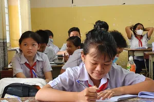 Giám sát chặt các khoản tài trợ giáo dục 