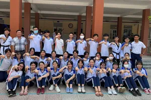 Thủ khoa ĐGNL đợt 1: ‘Sáng nay mới xem điểm và hoảng đến suýt khóc’