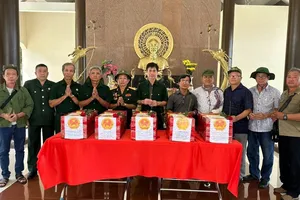 Đưa 5 hài cốt liệt sĩ quân tình nguyện về nghĩa trang quê nhà