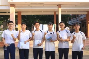 Nóng: Bộ GD&ĐT công bố điểm thi tốt nghiệp THPT năm 2023, xem tại đây 