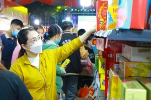 Chọn ở lại vì tiền về quê dịp Tết thật xa xỉ!