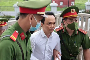 Xét xử ông Trịnh Văn Quyết: Hàng chục ngàn nhà đầu tư được triệu tập nhưng không đến tòa