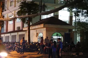 Đi chơi Noel, bức xúc vì tiền gửi xe ngất ngưởng