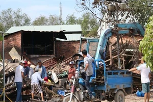 Sau vụ cháy đầu năm, người dân lao đao 