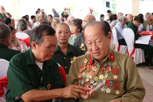 Ban liên lạc VT Hoa vận kỷ niệm 43 năm thống nhất đất nước