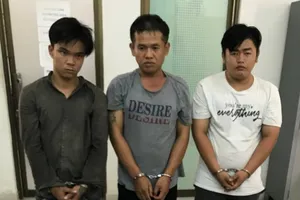 Bắt nhóm thanh niên trẻ mua bán ma túy có sử dụng súng