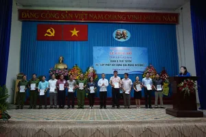 Quận 9 tiếp nhận tin báo về trật tự đô thị qua điện thoại