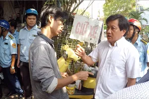 Ông Đoàn Ngọc Hải 'tuyên chiến' với nạn thả chó rông ở quận 1