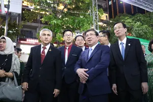 Chung tay xây dựng hình ảnh TP.HCM thân thiện và năng động