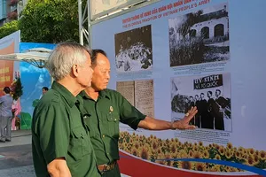 TP.HCM triển lãm ảnh 75 năm Quân đội nhân dân Việt Nam