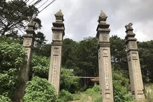 Nét đẹp của lăng Nguyễn Hữu Hào- thân phụ Nam Phương Hoàng hậu