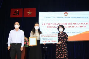 TP.HCM: Tiếp nhận hơn 2.000 tỉ đồng mua vaccine chống dịch